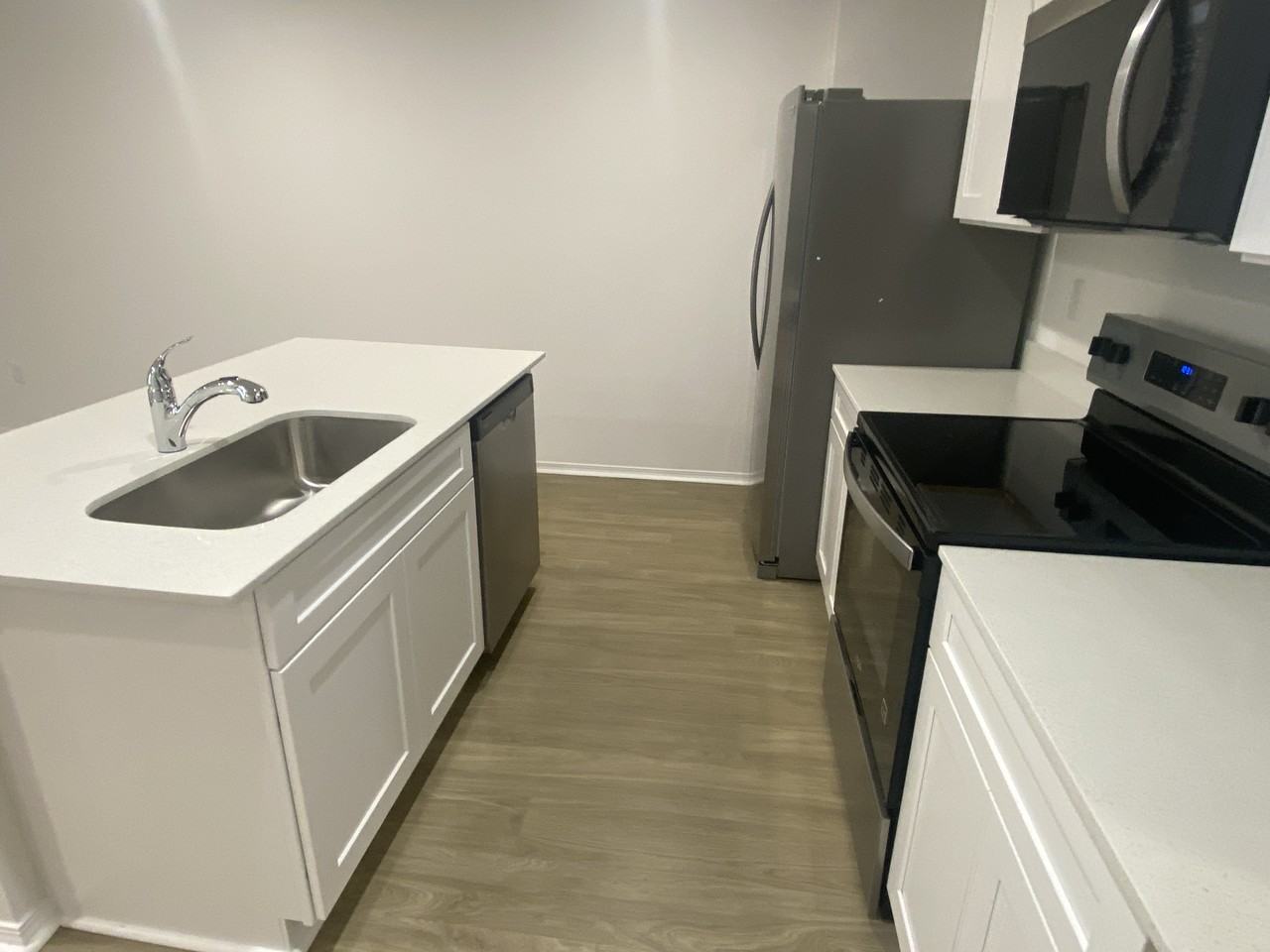 7 Vineyard Dr - Photo 4 of 12