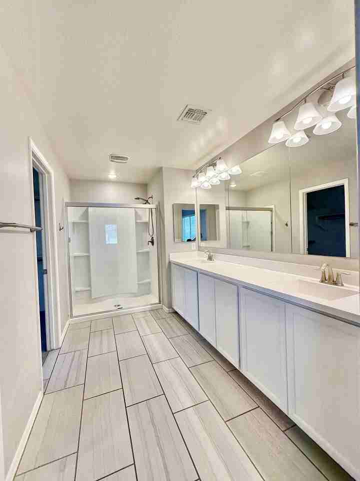 6803 N 88th Dr - Photo 3 of 19