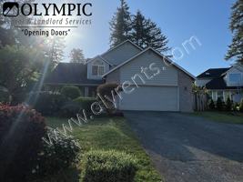 featured image of 2134 Diamond Loop Se