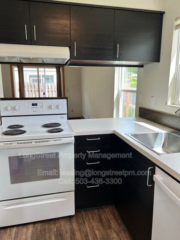 3201 Se Wake St #1 - Photo 3 of 12