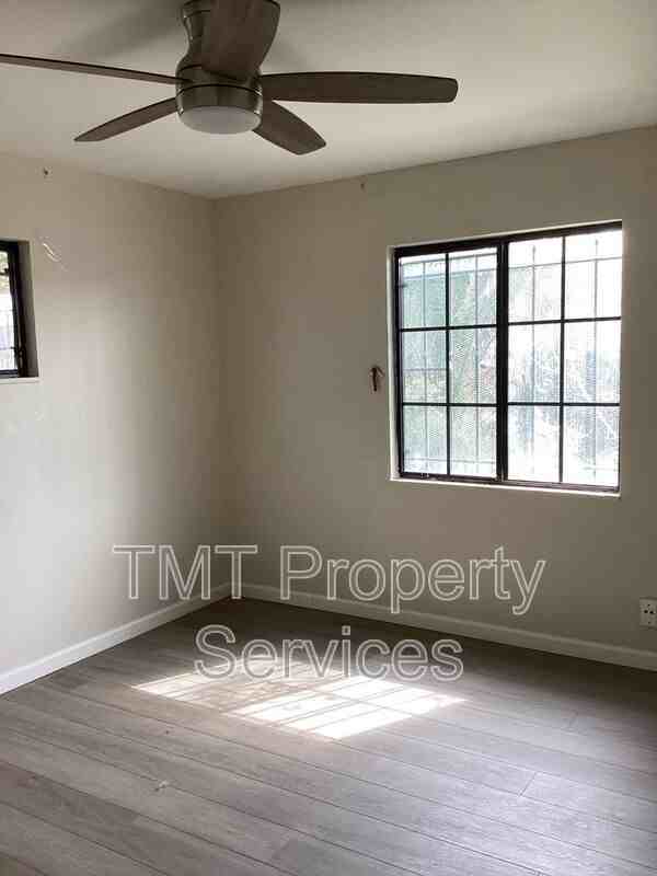 137 W 3rd St - Photo 4 of 36