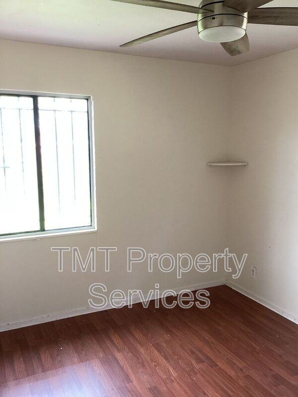 137 W 3rd St - Photo 7 of 36
