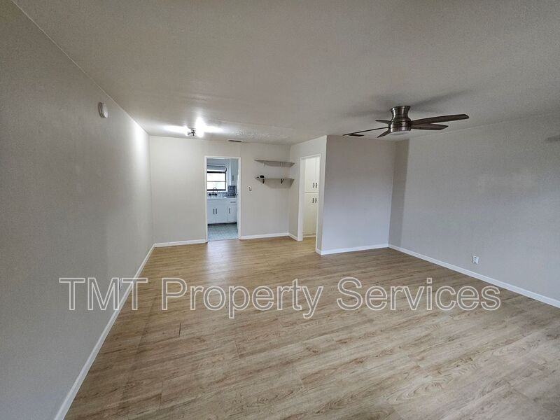 137 W 3rd St - Photo 6 of 36