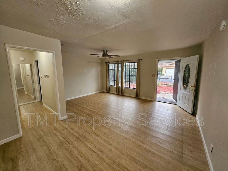 137 W 3rd St - Photo 2 of 36