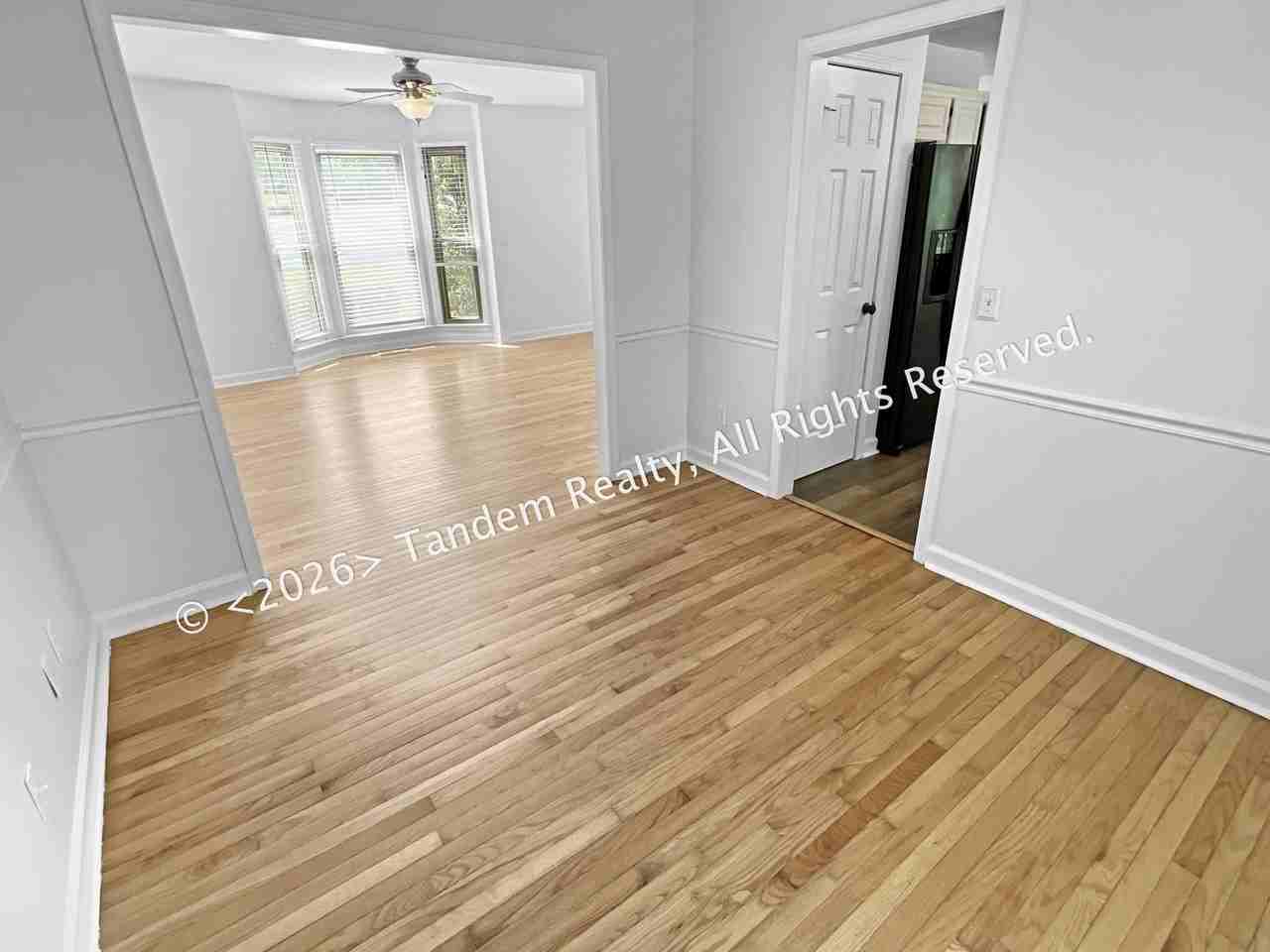 309 Oakcrest Ct - Photo 4 of 25