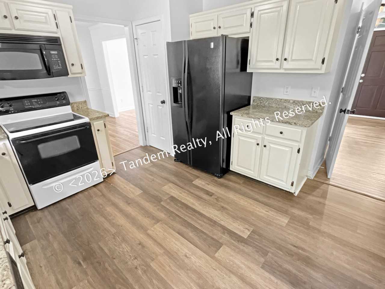 309 Oakcrest Ct - Photo 6 of 25