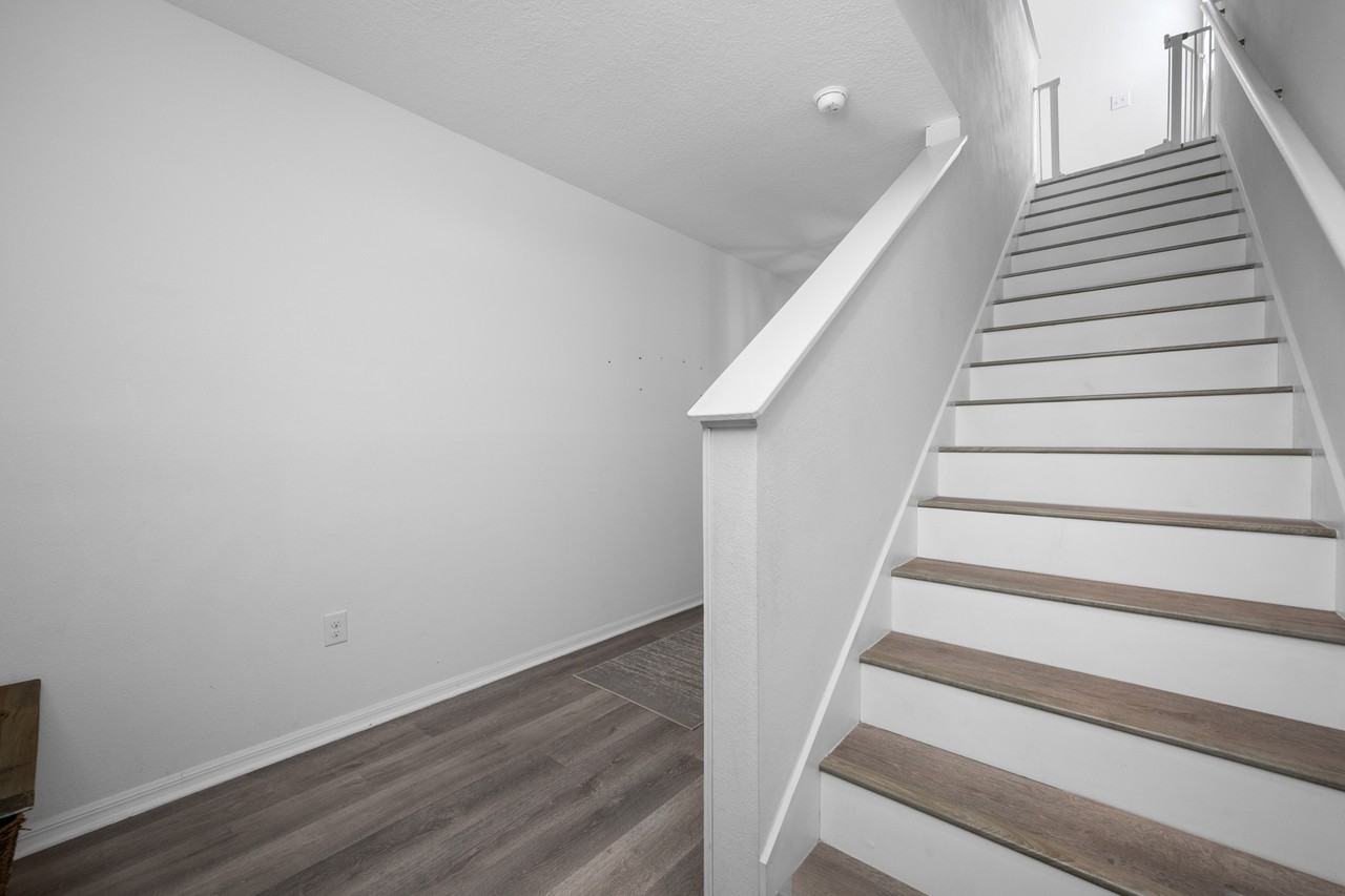 16826 Secret Meadow Dr - Photo 5 of 50