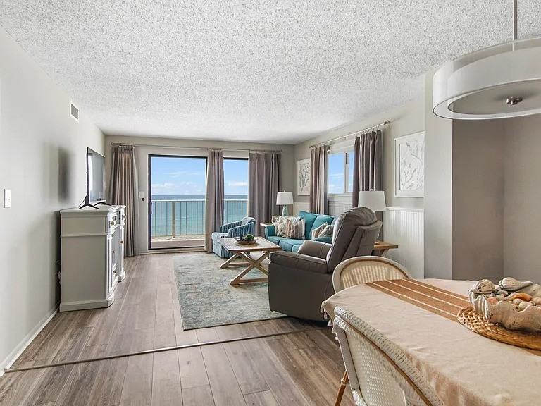 5801 Thomas Dr #805 - Photo 4 of 12