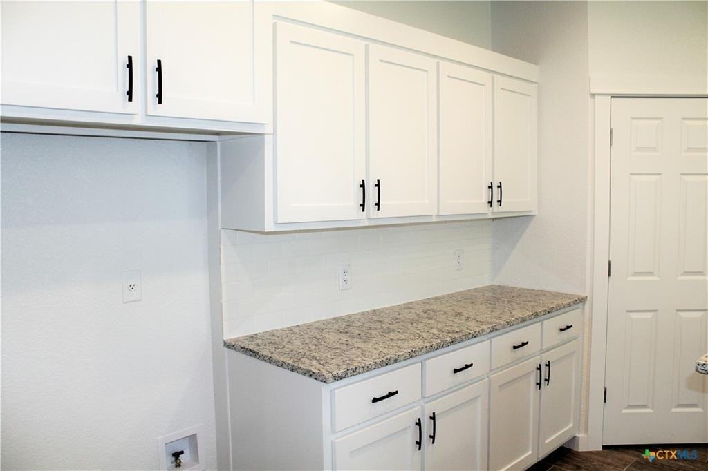 1522 Sideoats Ln - Photo 6 of 24