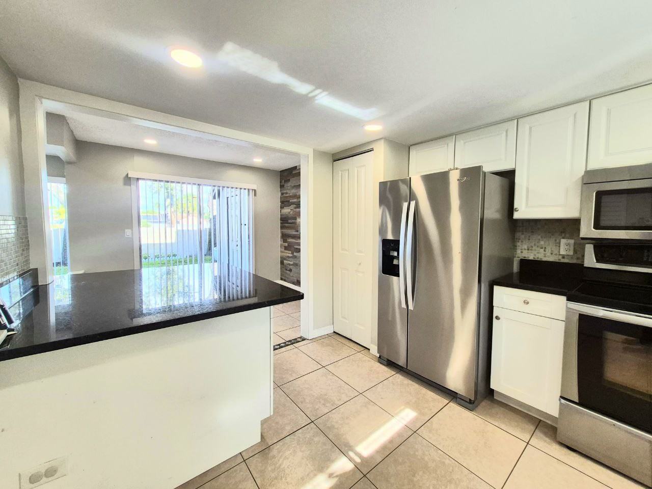 6345 Newtown Cir #A1 - Photo 5 of 38