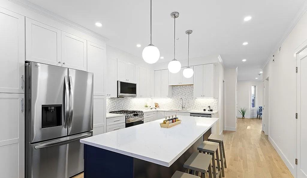 71 Mozart St - Photo 5 of 6