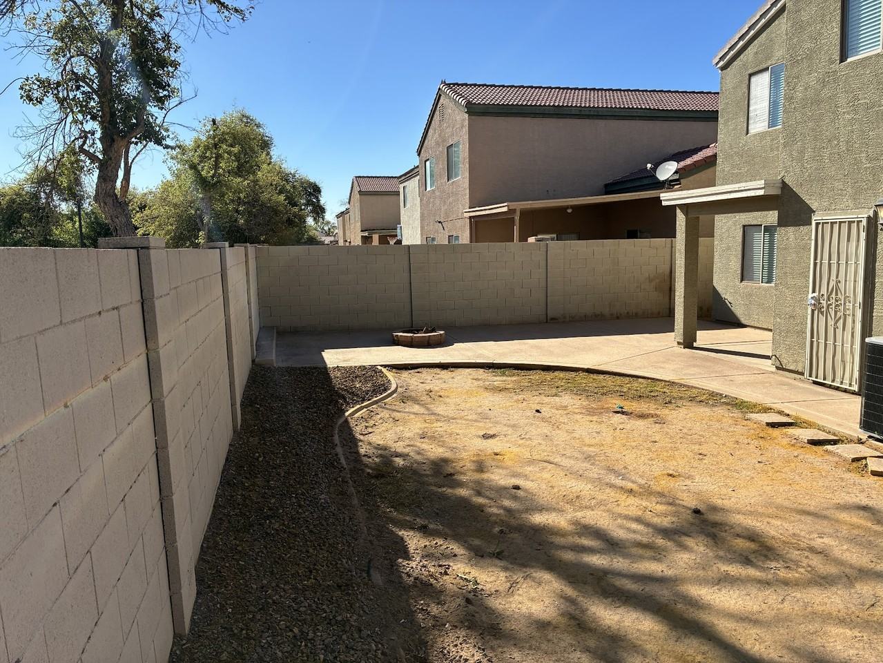 8337 W Hughes Dr - Photo 3 of 3