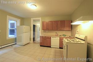 featured image of 119 Harvard St #4