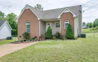featured image of 2015 Holloway Ct