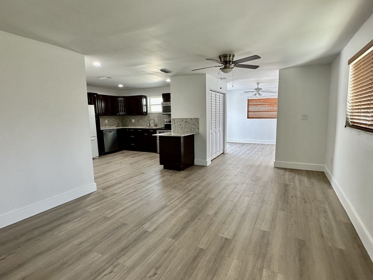 11921 Sw 7th St #NA - Photo 5 of 14