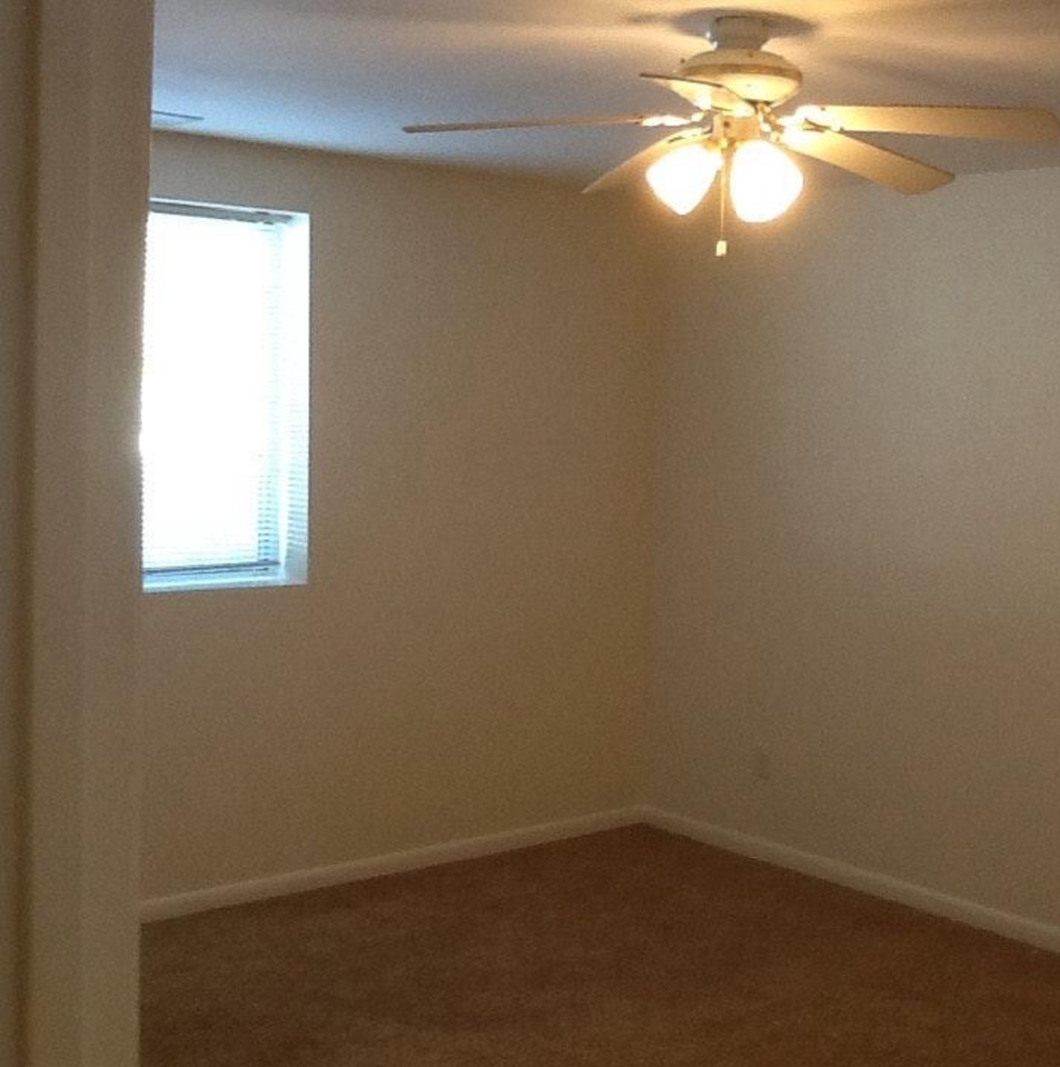 4 Bailiffs Ct #102 - Photo 2 of 17