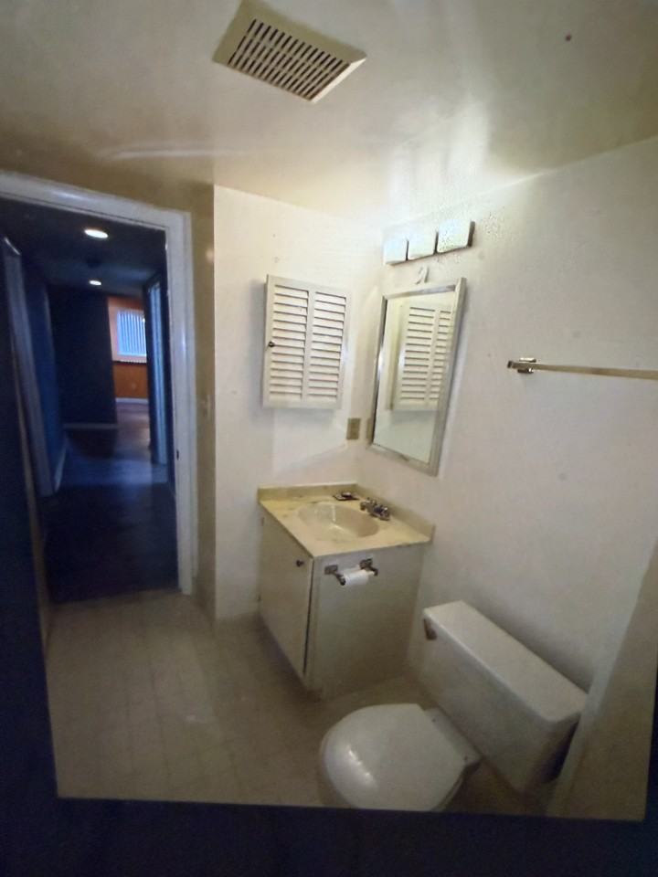 4 Bailiffs Ct #102 - Photo 7 of 17