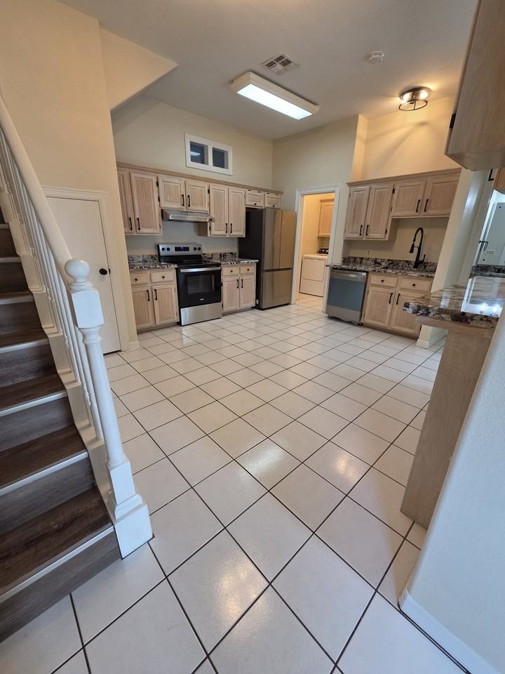 449 Quail Ave #NA - Photo 3 of 23