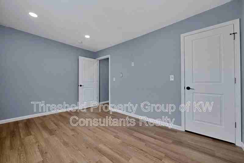 786 Thomas Ave #786 - Photo 6 of 19