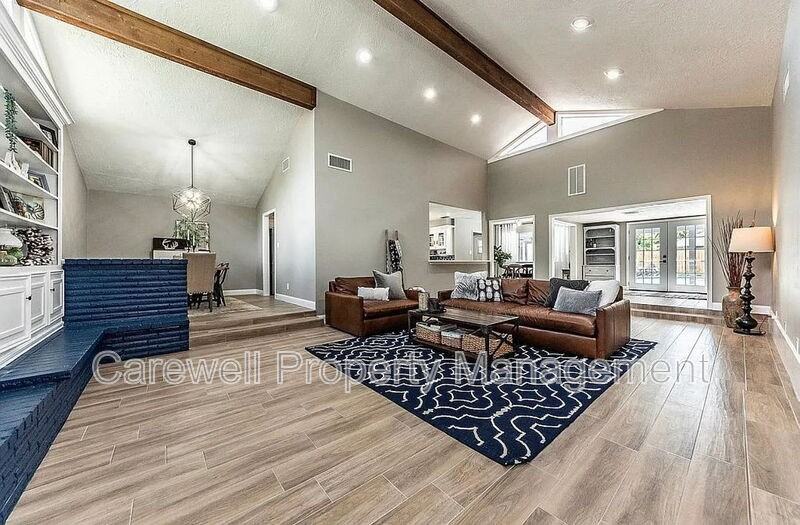 3610 Lonniewood Dr - Photo 3 of 32