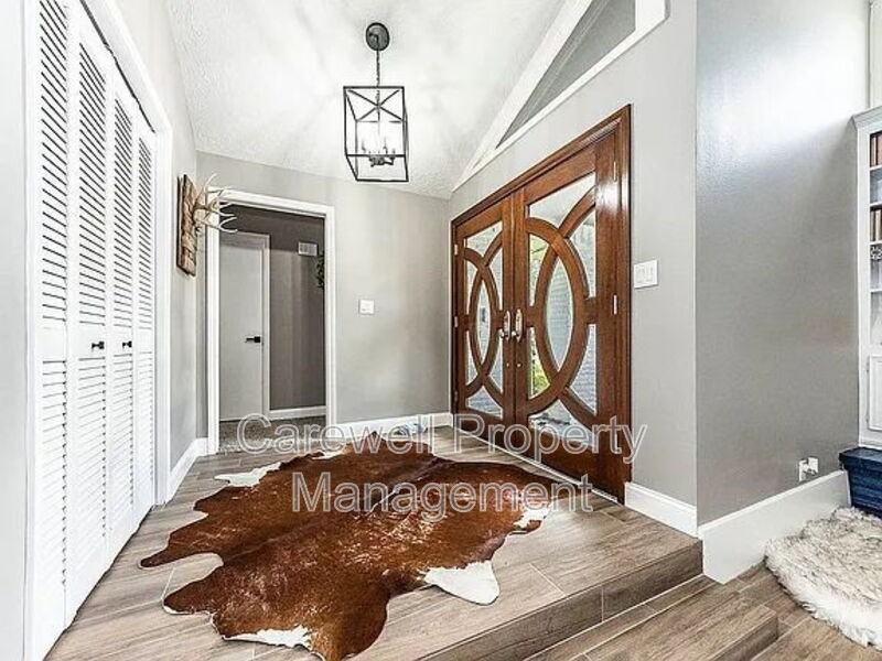3610 Lonniewood Dr - Photo 7 of 32
