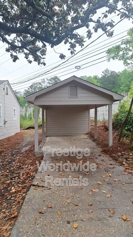 679 Parkchester Dr - Photo 3 of 8
