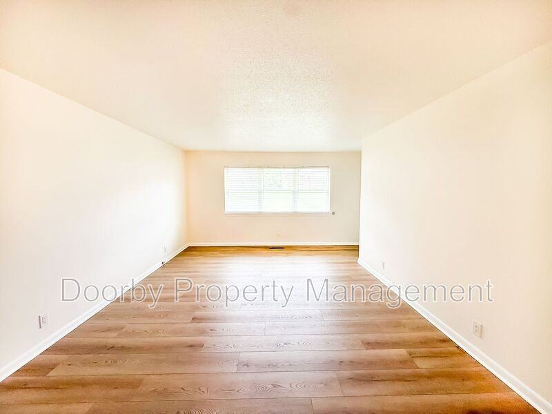 7490 Austin Dr #7492 - Photo 4 of 14
