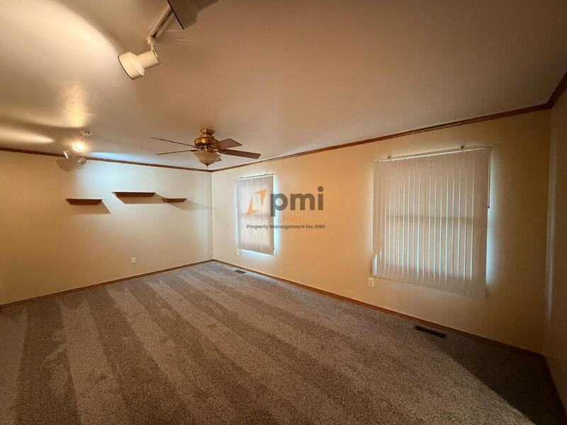 110 W Carrie Ave - Photo 3 of 21