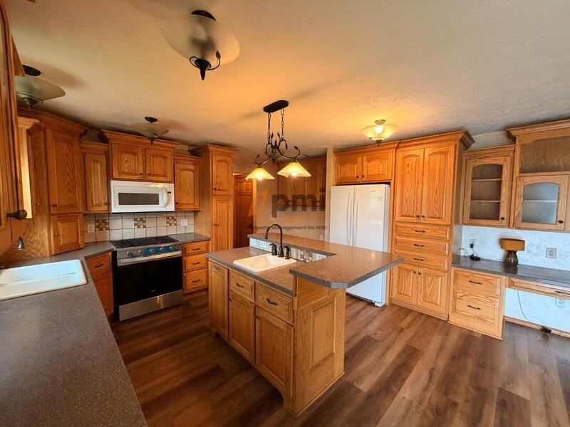 110 W Carrie Ave - Photo 4 of 21