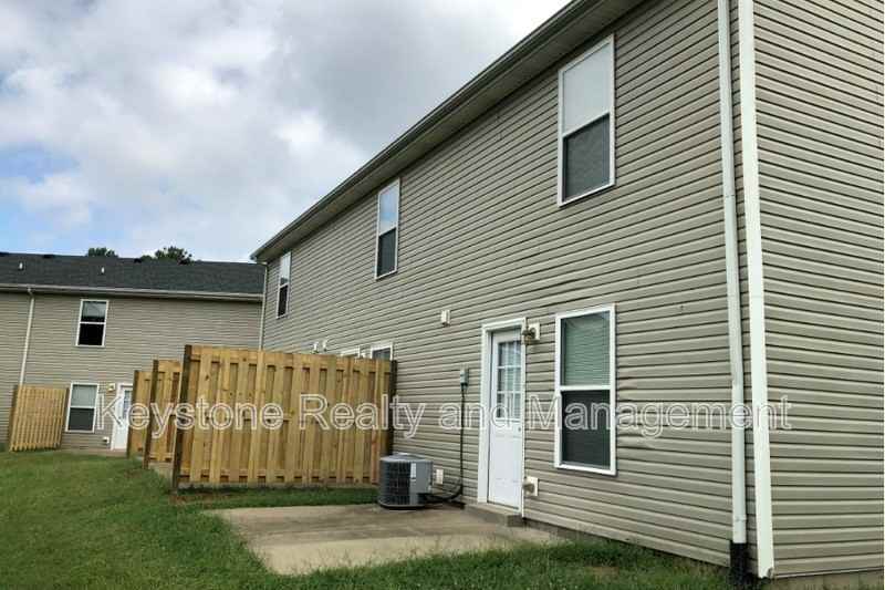 512 Peachers Ridge Rd #2B - Photo 2 of 5