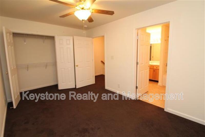 512 Peachers Ridge Rd #2B - Photo 4 of 5