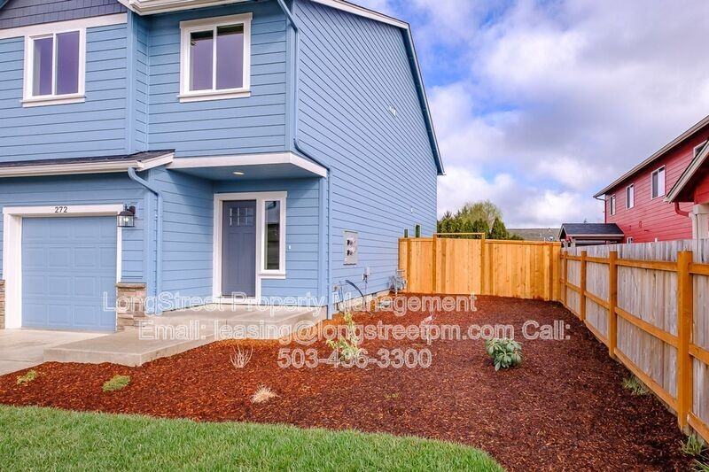 272 Gwinn St E - Photo 2 of 50