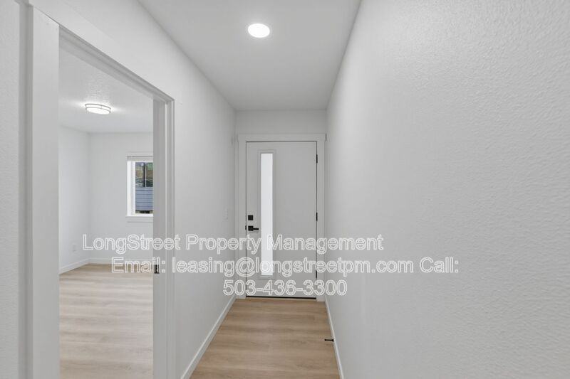 824 S 19th St - Photo 7 of 33