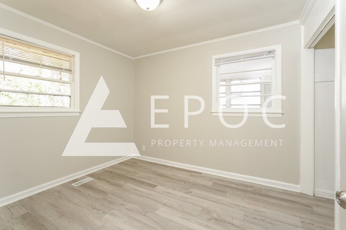 1508 Willow Rd - Photo 6 of 15