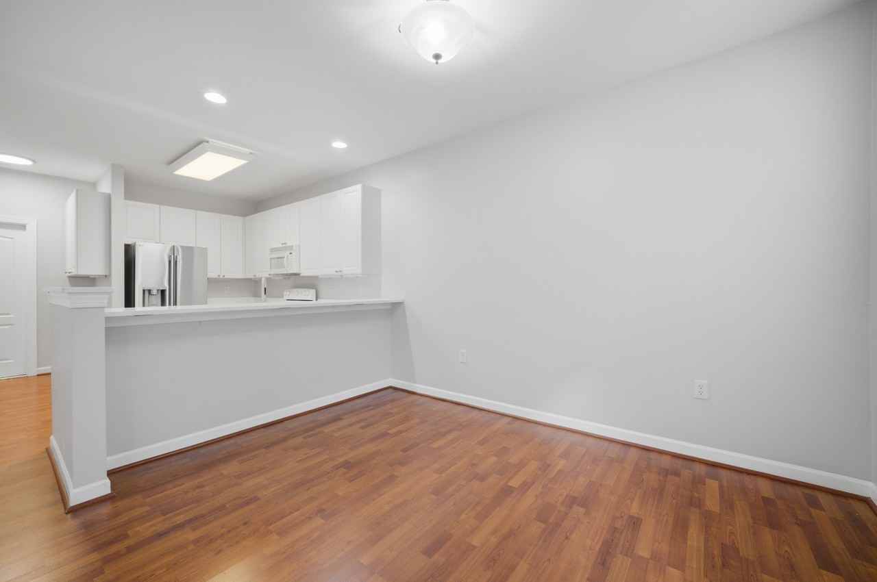 3927 Cromwell Park Dr - Photo 3 of 25