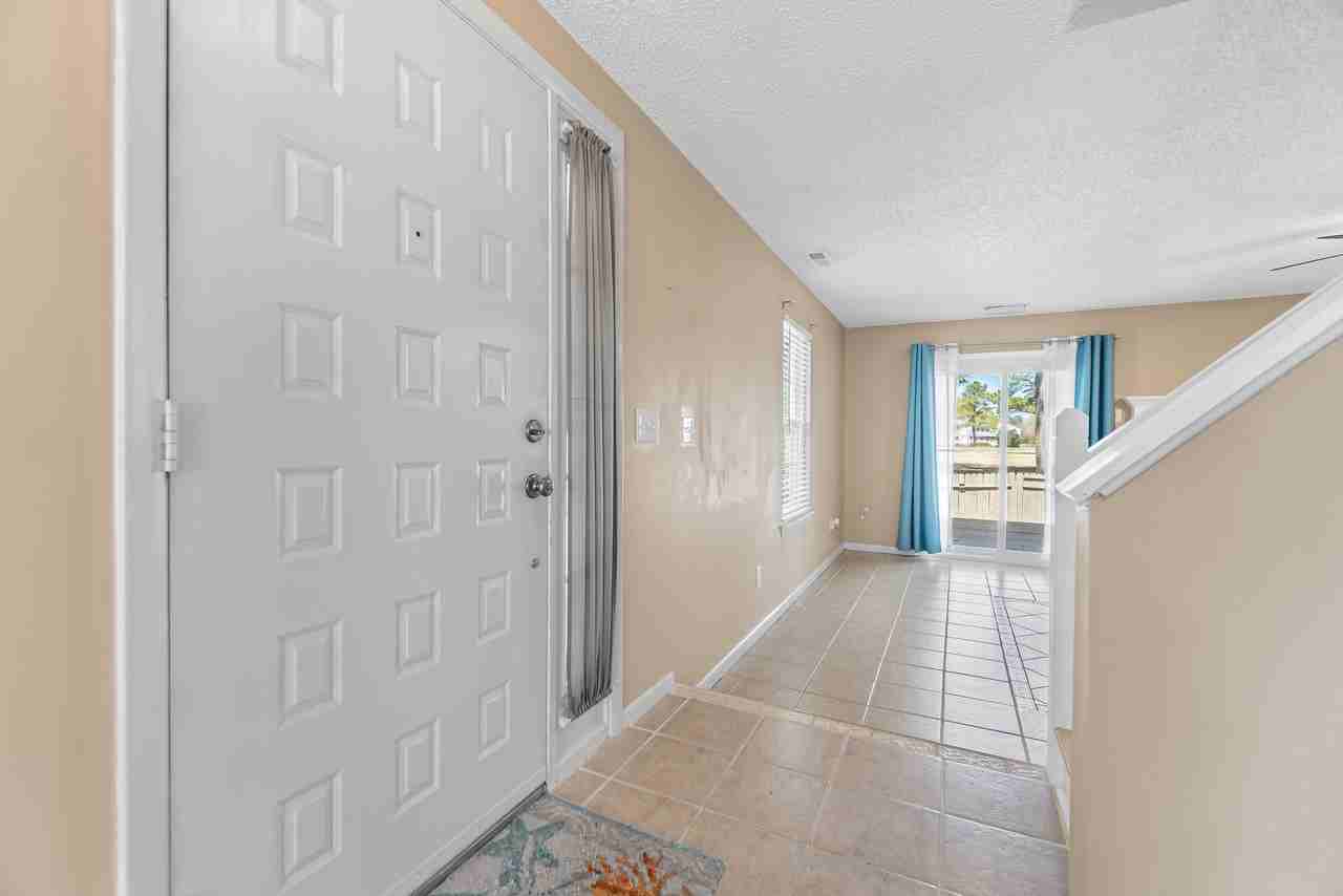 5092 Glenwood Way - Photo 6 of 31