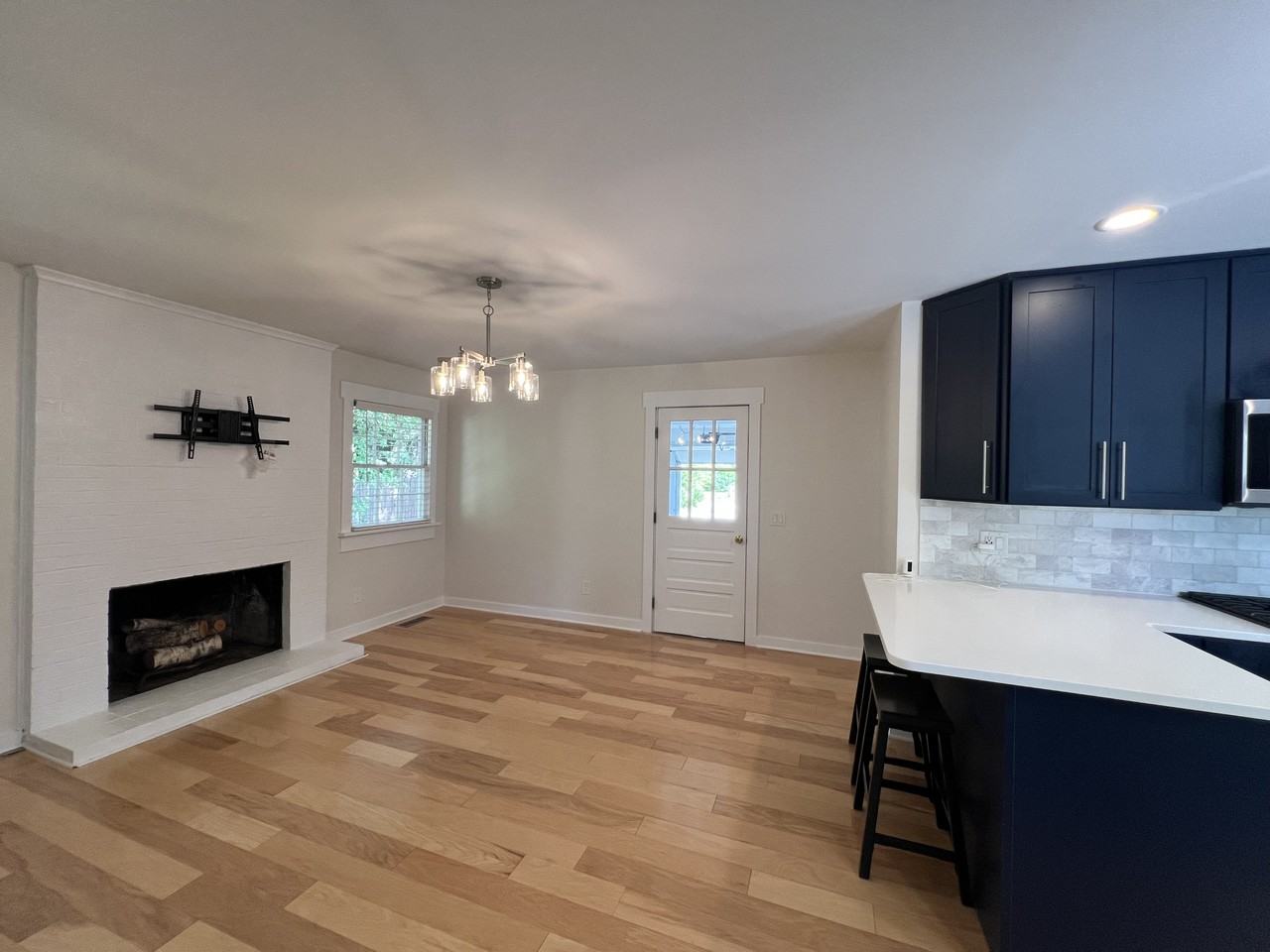 4805 Sweetbriar Dr - Photo 3 of 26