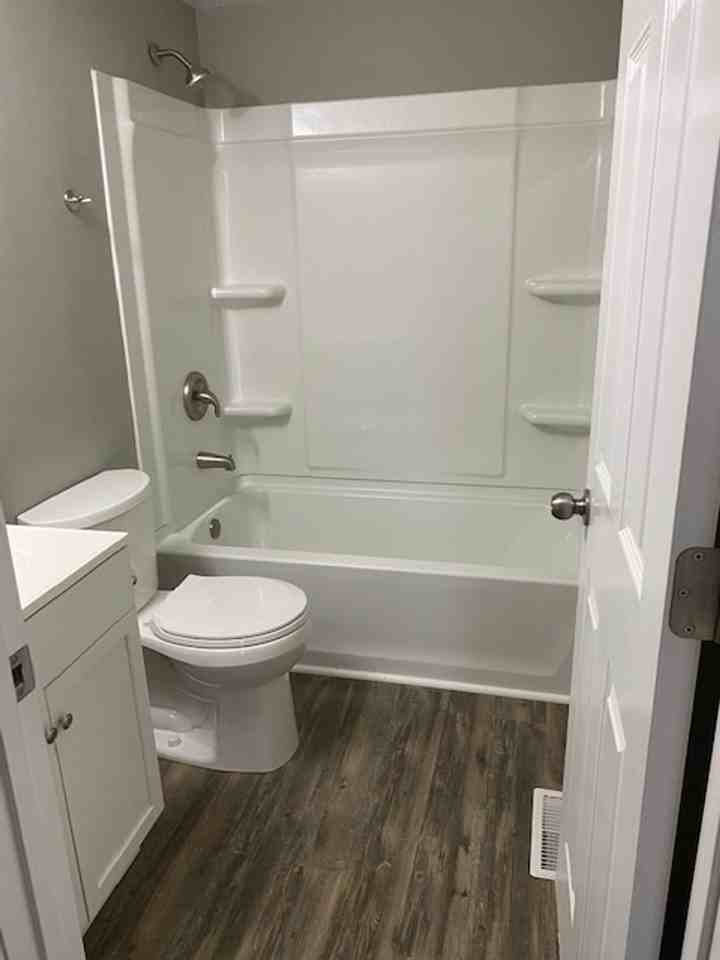 Bennington Place - Photo 4 of 50