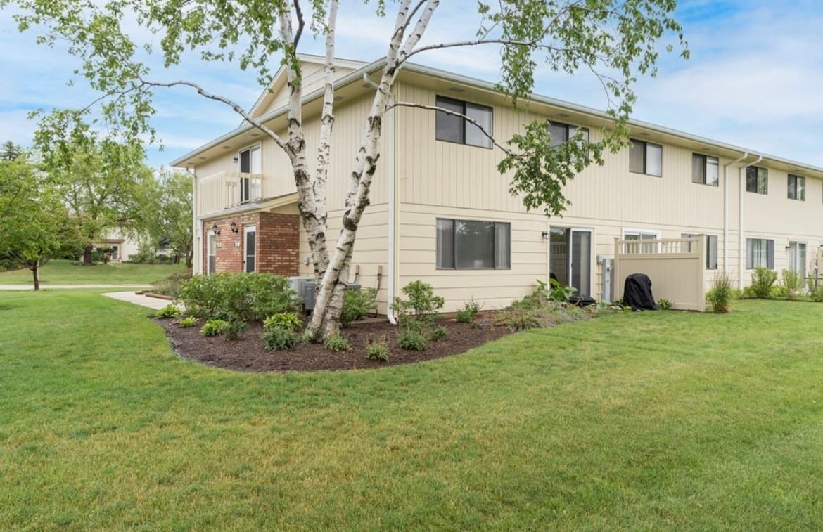 617 Whalom Ln #NA - Photo 3 of 17