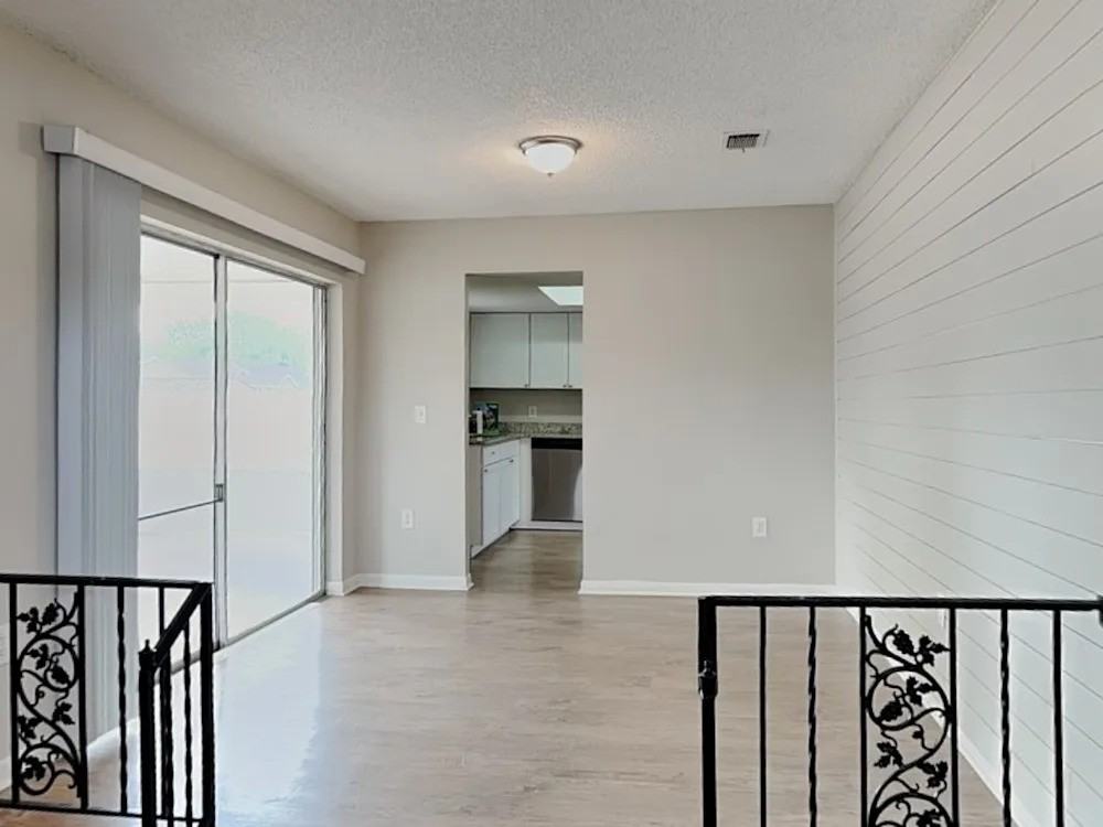 621 Palomas Ave #NA - Photo 2 of 5