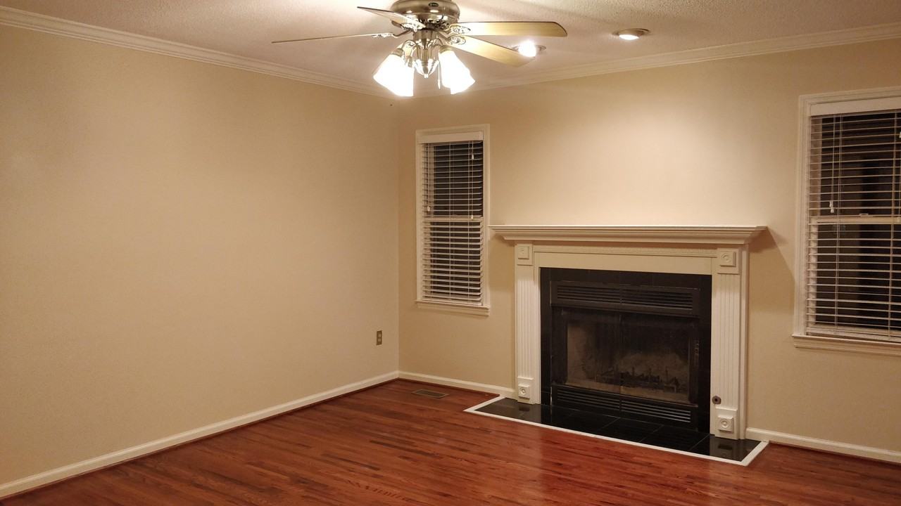 5303 Whisper Wood Dr #5303 - Photo 6 of 28