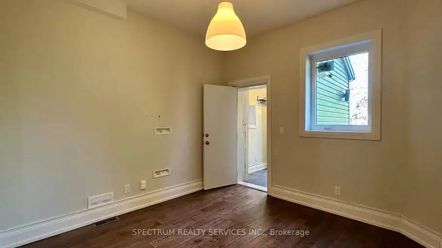 92 Caroline Ave #1 - Photo 3 of 18