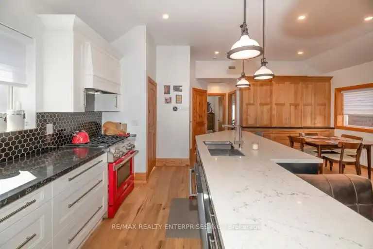 837 Kingston Rd #1 - Photo 7 of 16