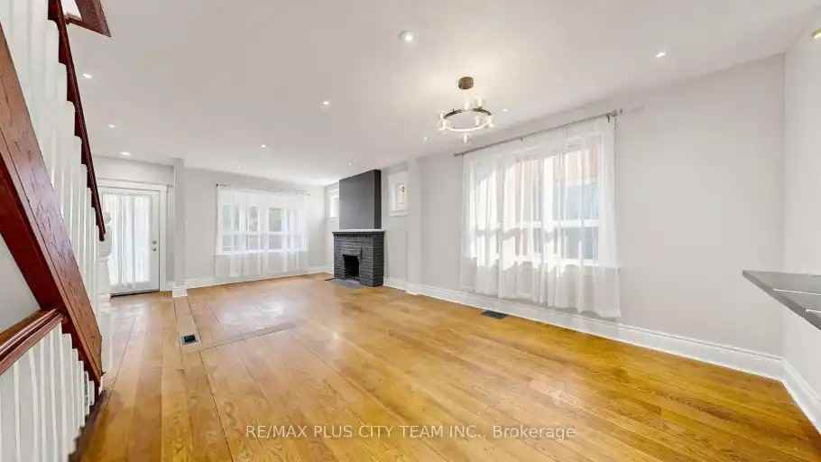 402 Woodbine Ave - Photo 3 of 17