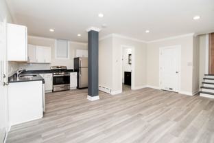 W Roscoe St - Photo 1 of 1