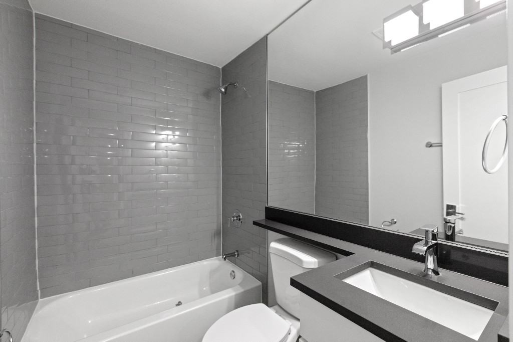 530 W Aldine Ave #415 - Photo 5 of 11