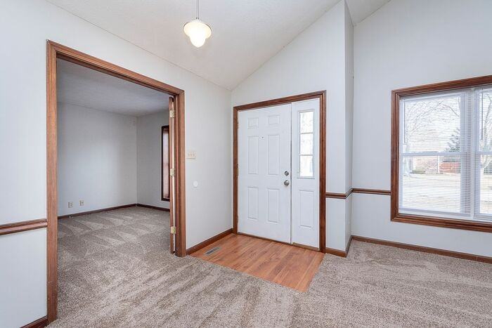 11961 Fairway Circle North Dr - Photo 3 of 27
