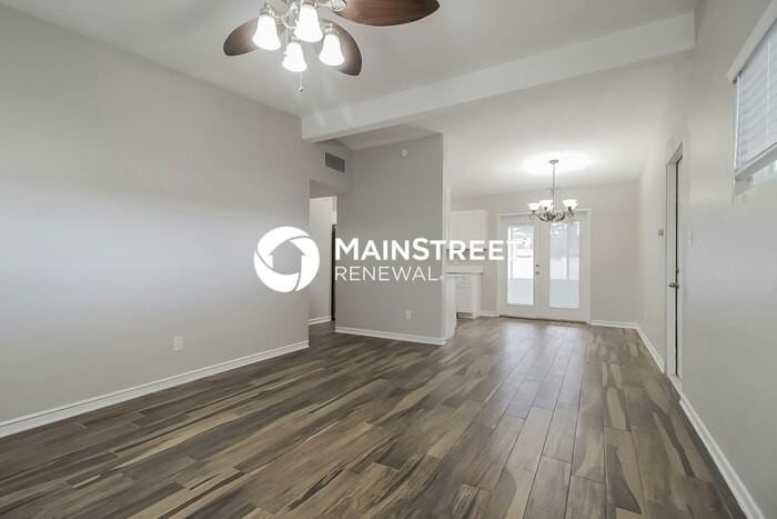 3019 Hidalgo Dr - Photo 3 of 16