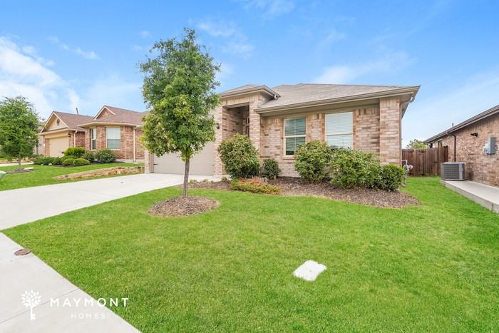 9732 Walnut Cove Dr - Photo 4 of 15
