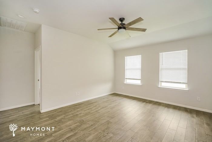9732 Walnut Cove Dr - Photo 5 of 15